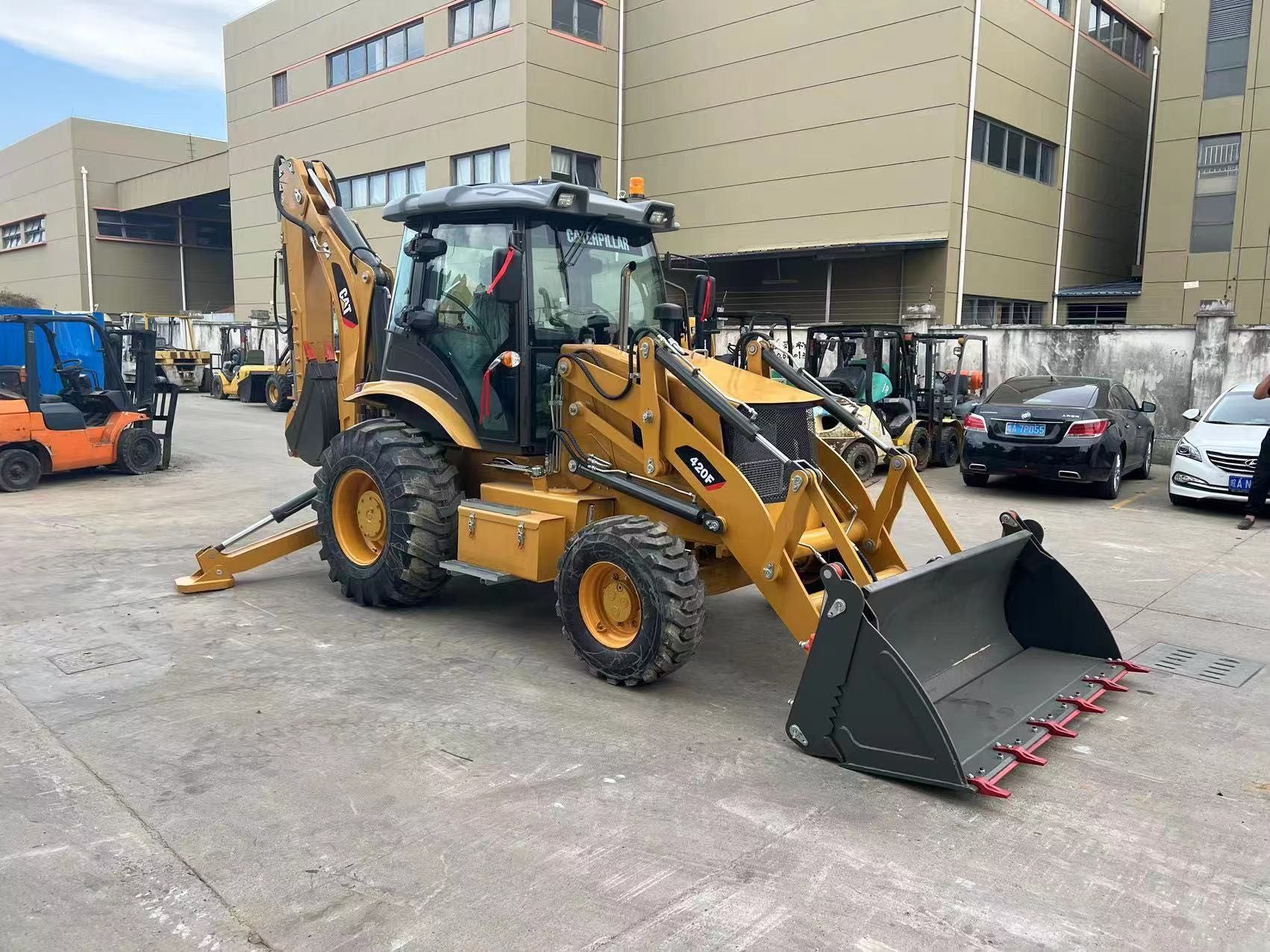 2023 good condition high quality Used caterpillar backhoe cat420f