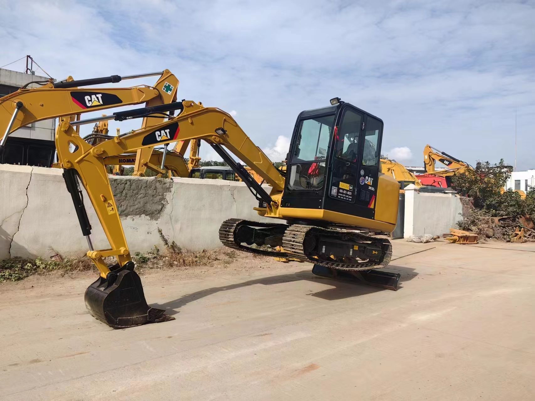 Good condition secondhand mini cat 305.5e excavators used caterpillar excavator