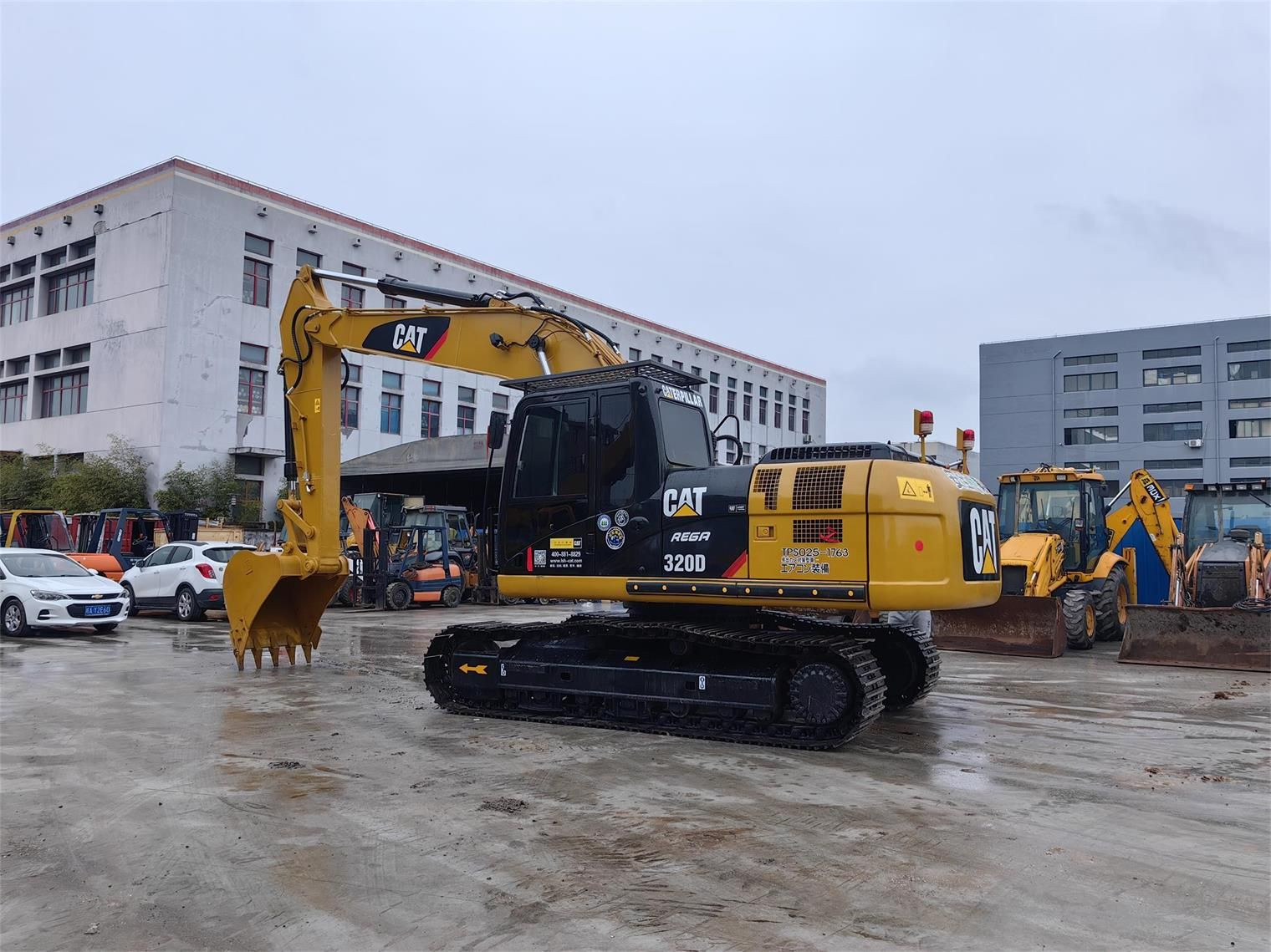 High quality secondhand caterpillar excavator cat 320d used excavators