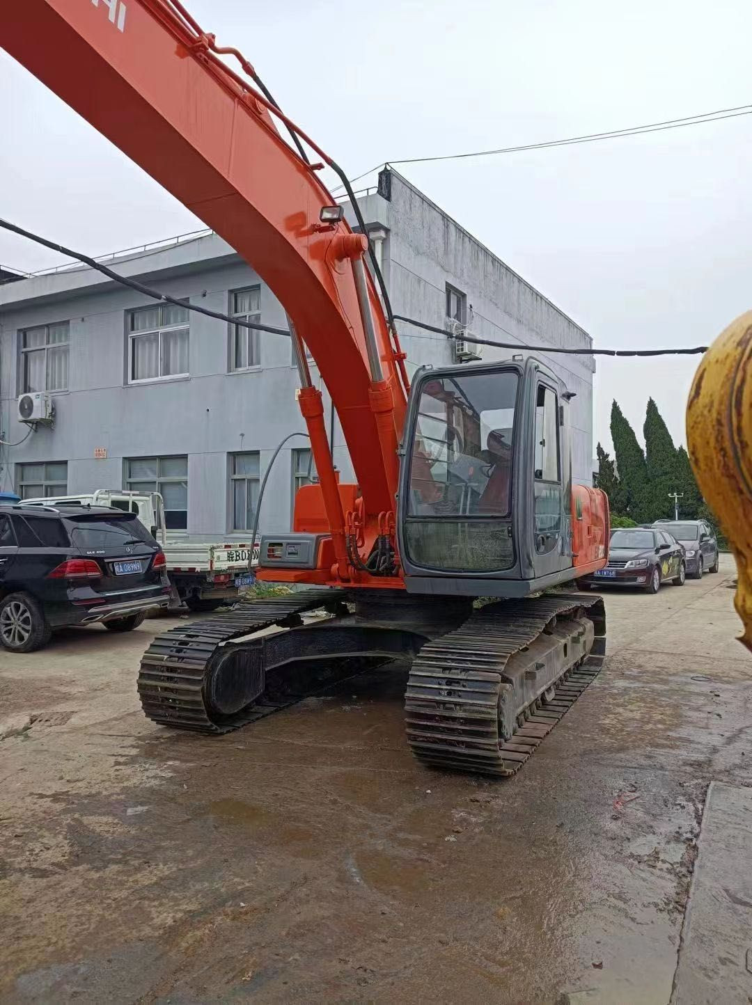 Used Hitachi zx200 excavators secondhand crawler excavator