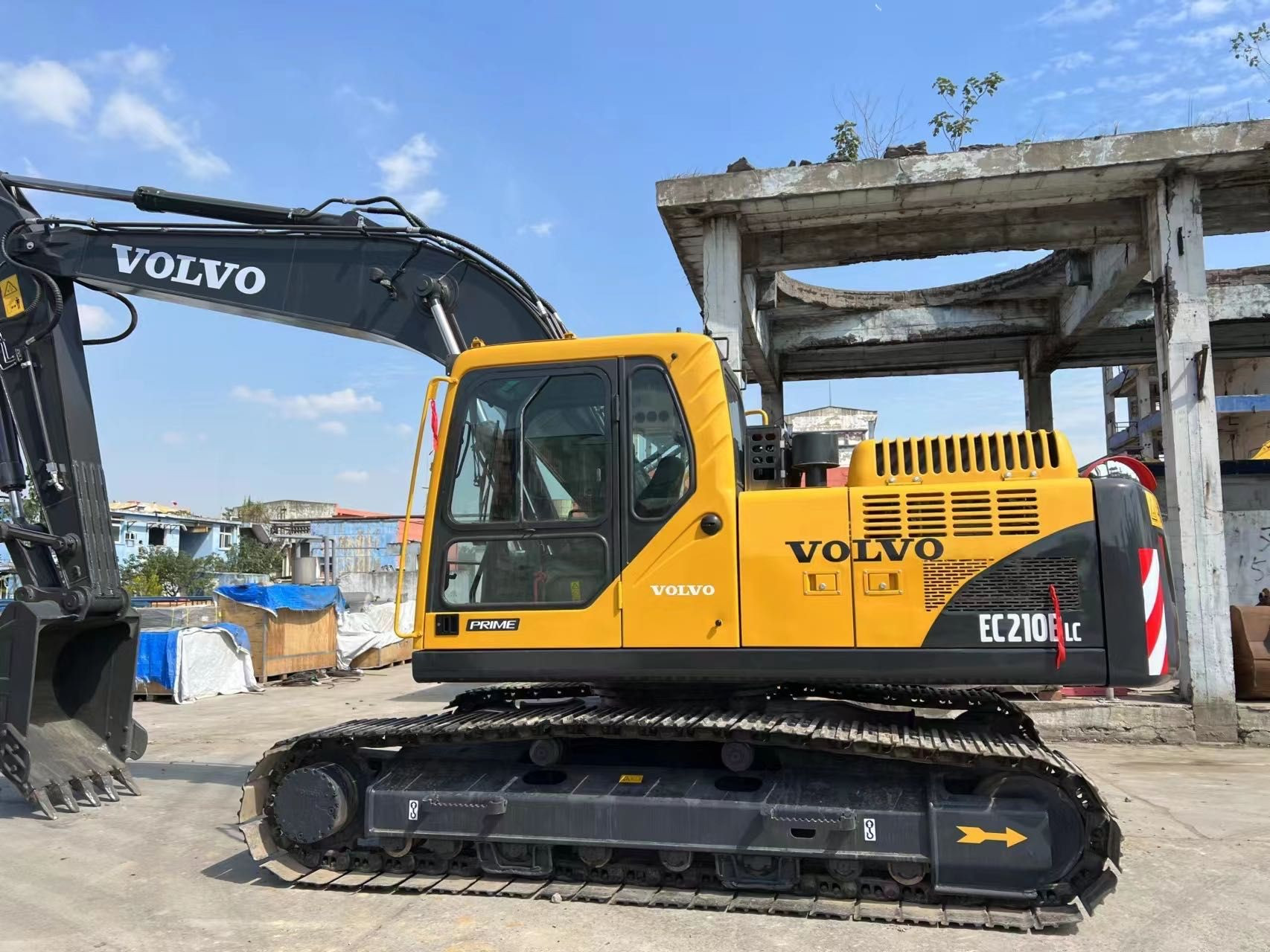 Used Volvo 210blc excavator hot sale secondhand excavators