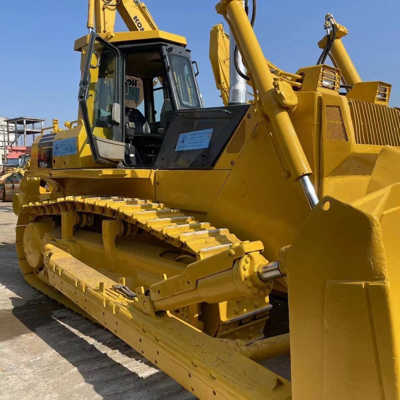 354HP bulldozers used komatsu bulldozer d155 original secondhand dozer cheap for sale in Shanghai