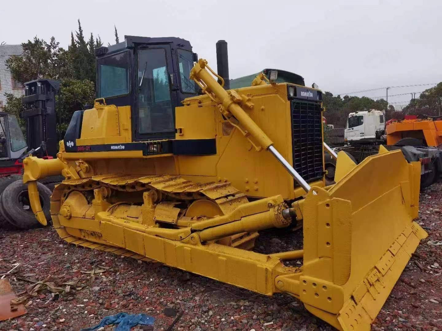 Used Komatsu bulldozer d85 dozer d155 bulldozers