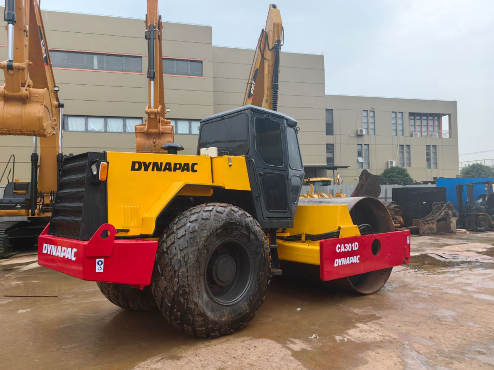 Used Dynapac 301d road roller