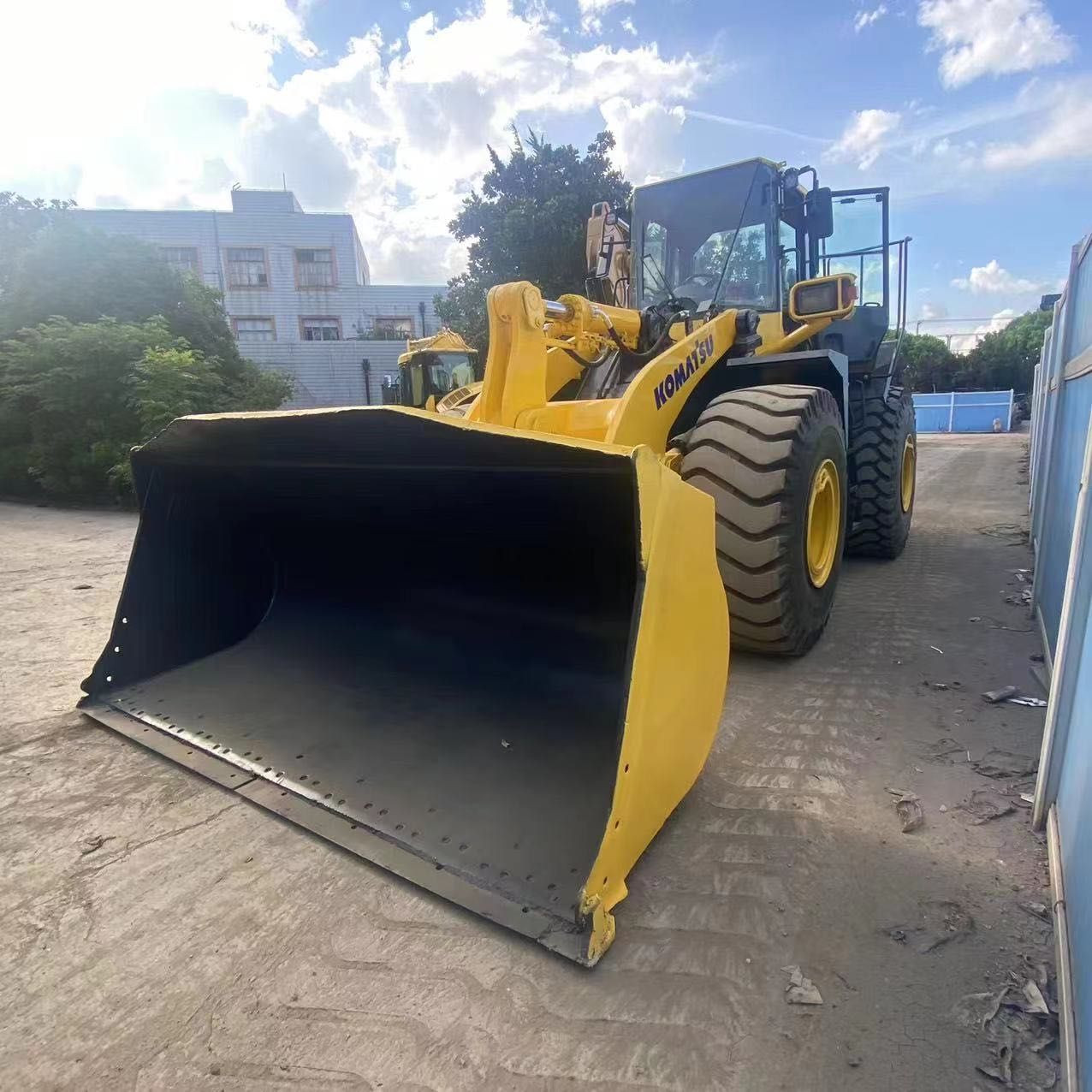 Komatsu wa470-5 Wheel loader wa470 wa380 used loaders