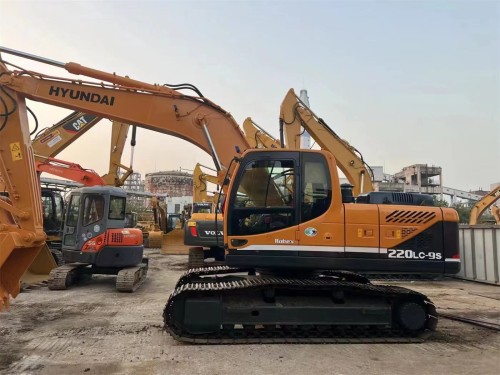 Secondhand Hyundai 220lc-9s excavator used excavator good condition cheap for sale in Shanghai