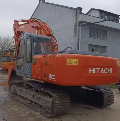 used Hitachi ZX200 crawler excavator