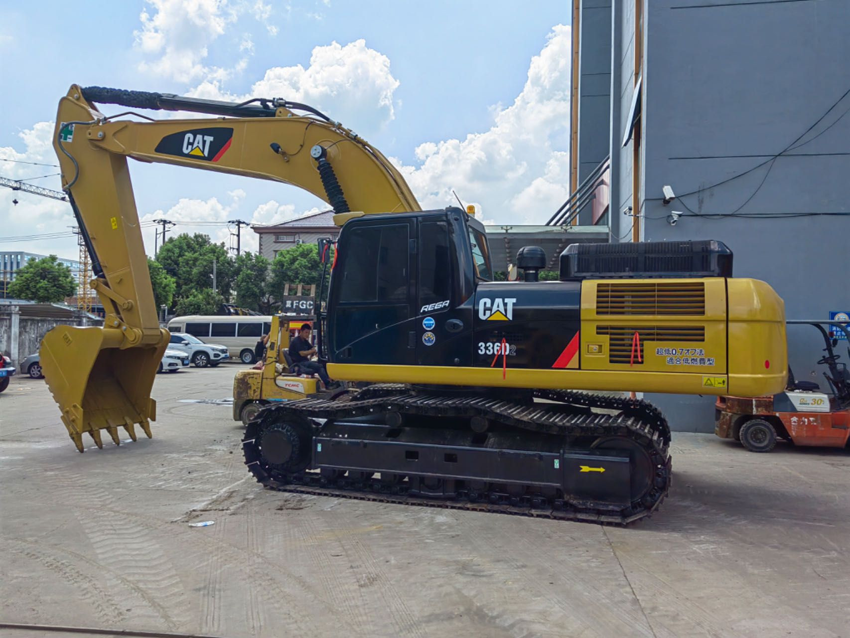 cat 336d used excavator cheap for sale in Shanghai secondhand 40t crawler excavators hot sale