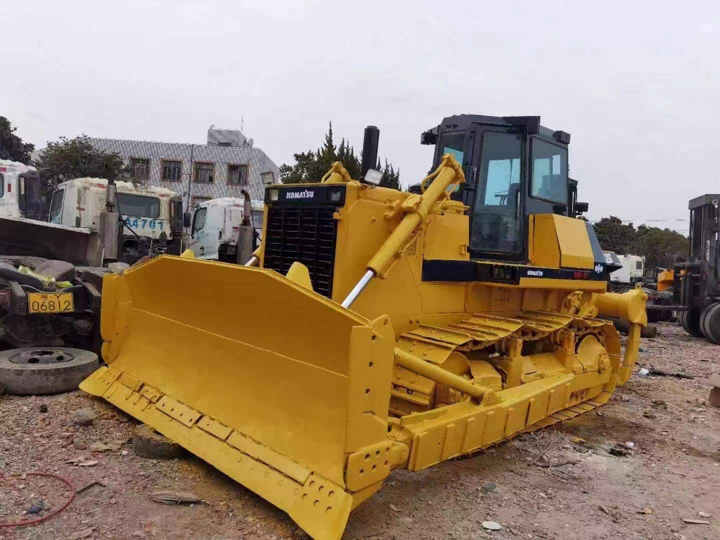 good condition 90% new Used Komatsu bulldozer d85 dozer d155 bulldozers