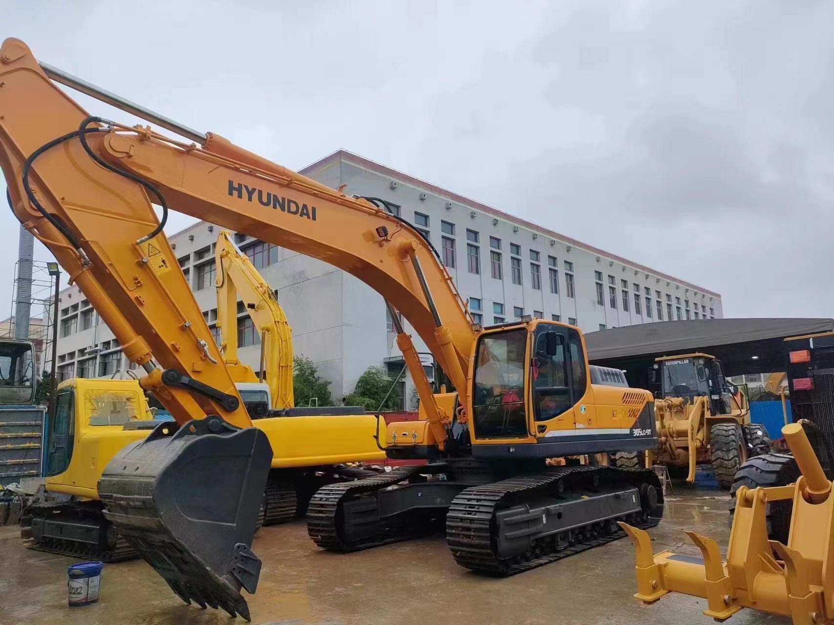 100% ready used Hyundai 305lc-9t excavator secondhand 305lc excavators